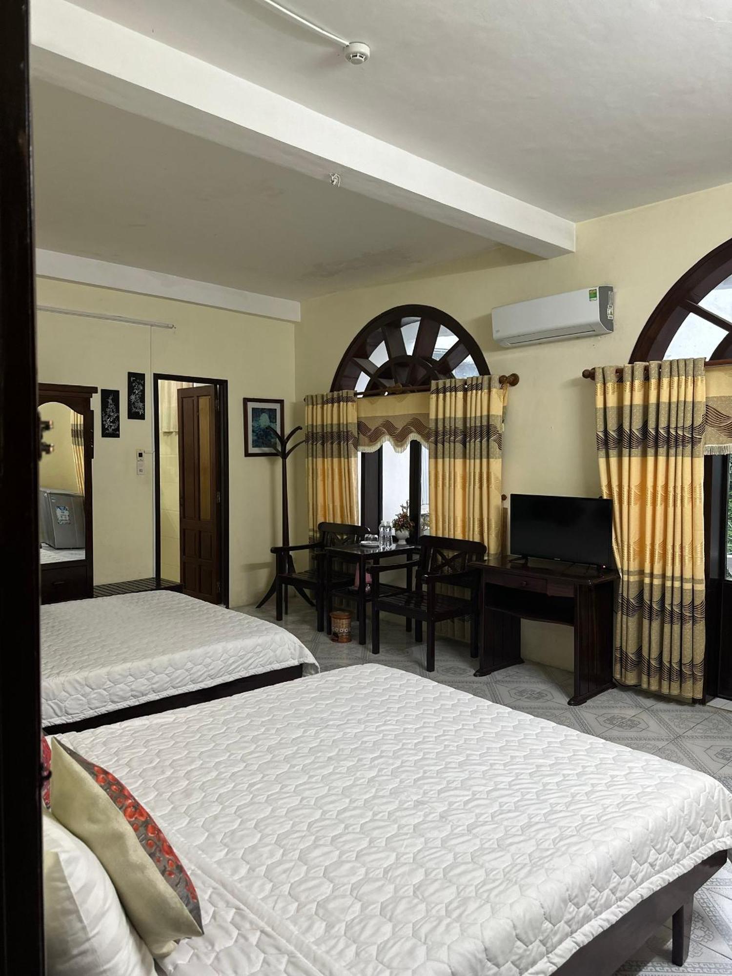 Dong Loi Hotel Hue Buitenkant foto