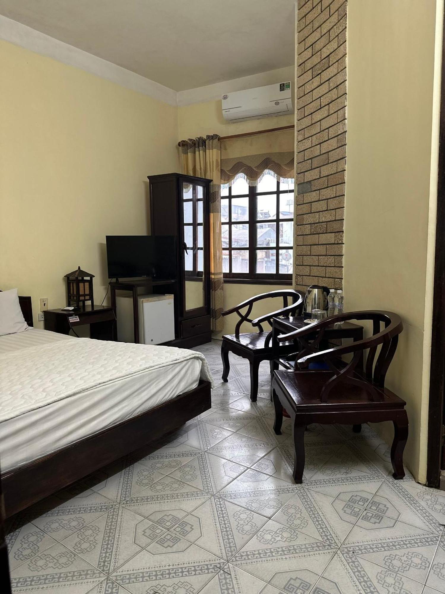Dong Loi Hotel Hue Buitenkant foto