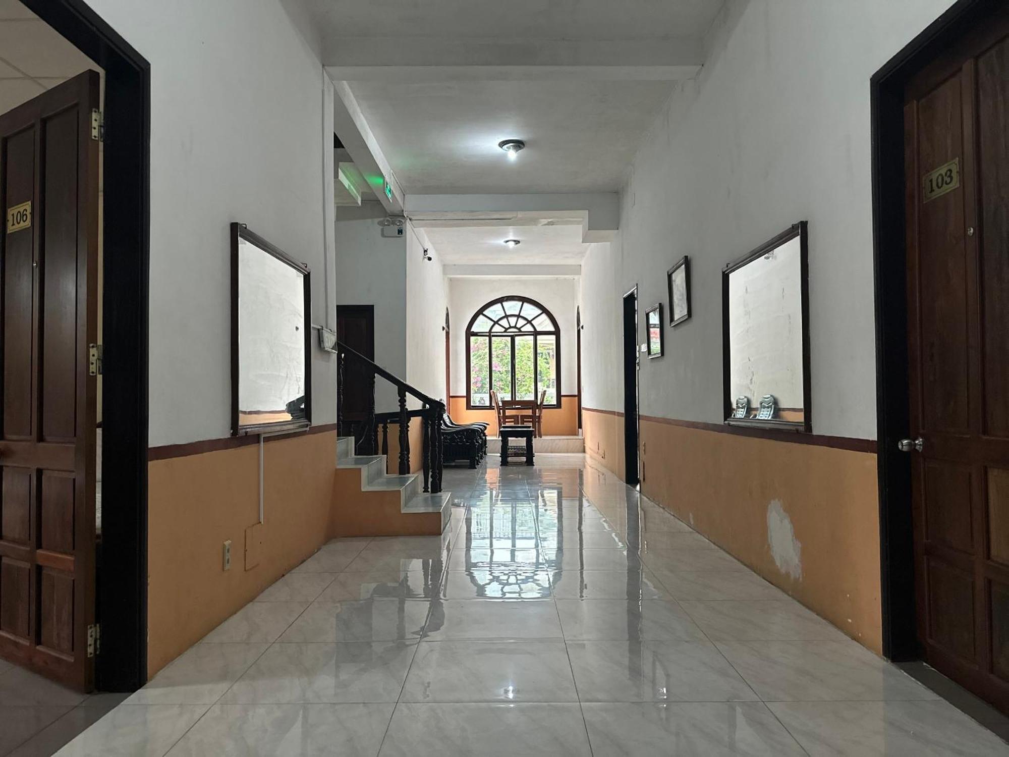 Dong Loi Hotel Hue Buitenkant foto
